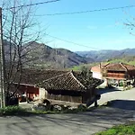 Laendliches Haus La Carrozal Senda Del Oso By Interhome بيت للعطل