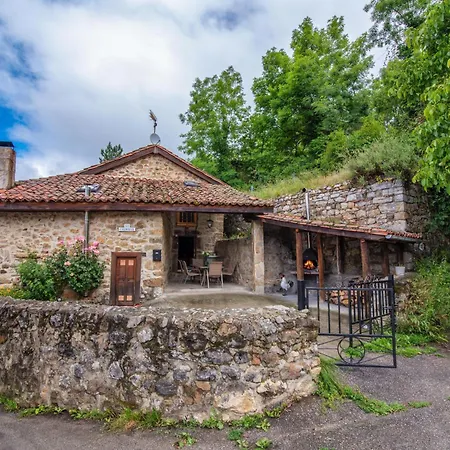 Casa vacanze Laendliches Haus La Carrozal Senda Del Oso By Interhome