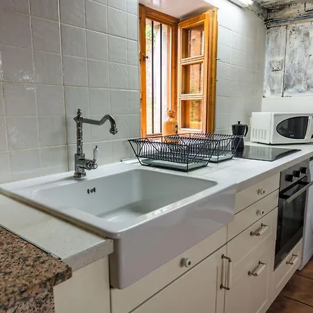 Vakantiehuis Laendliches Haus La Carrozal Senda Del Oso By Interhome Orelleiru