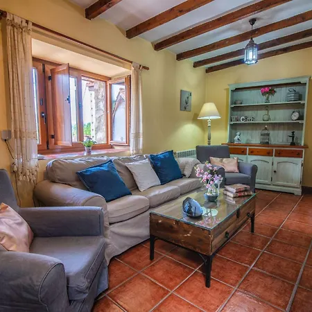 Casa vacanze Laendliches Haus La Carrozal Senda Del Oso By Interhome Orelleiru