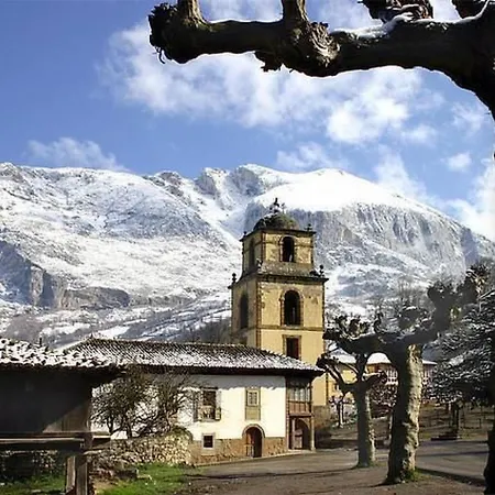 Laendliches Haus La Carrozal Senda Del Oso By Interhome Casa vacanze Orelleiru