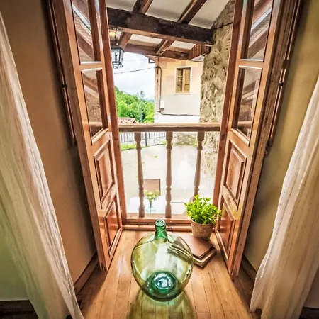 Laendliches Haus La Carrozal Senda Del Oso By Interhome